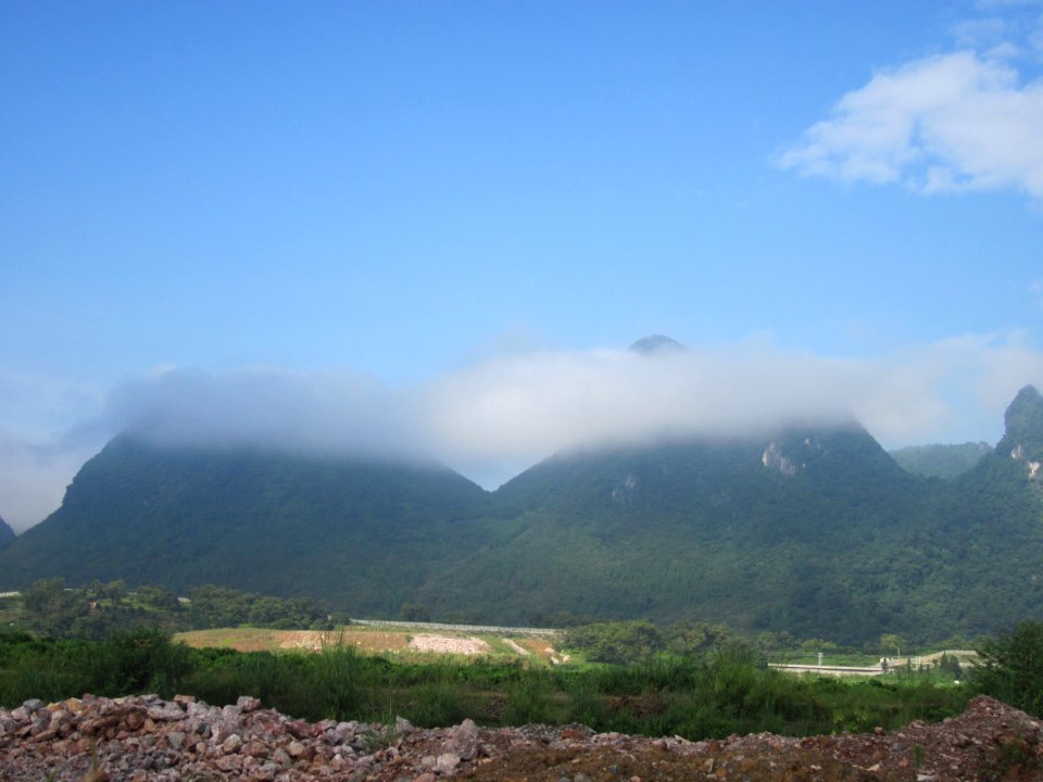 Li River and mountains in Yangshuo County, Guilin49