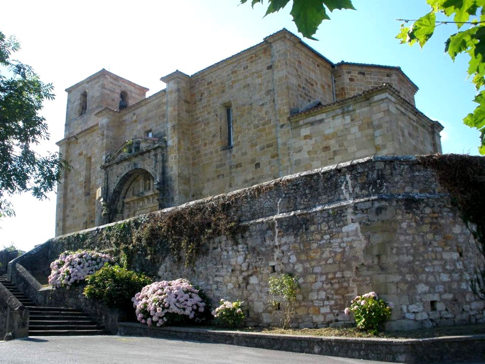 Liérganes - Iglesia de San Pedro ad Víncula 02