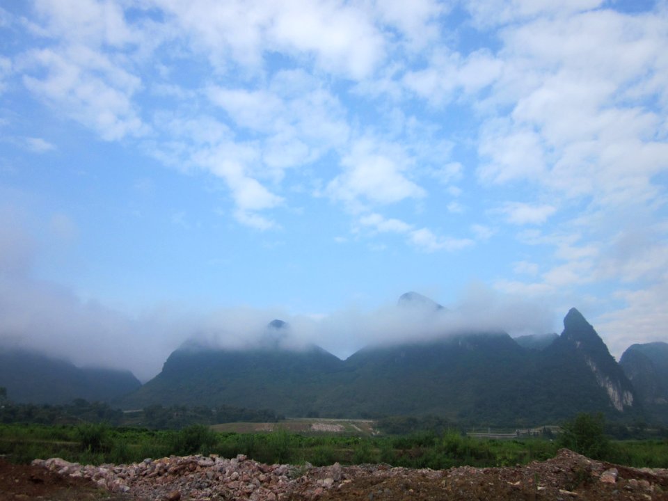 Li River and mountains in Yangshuo County, Guilin46