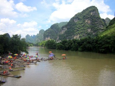 Li River and mountains in Yangshuo County, Guilin52