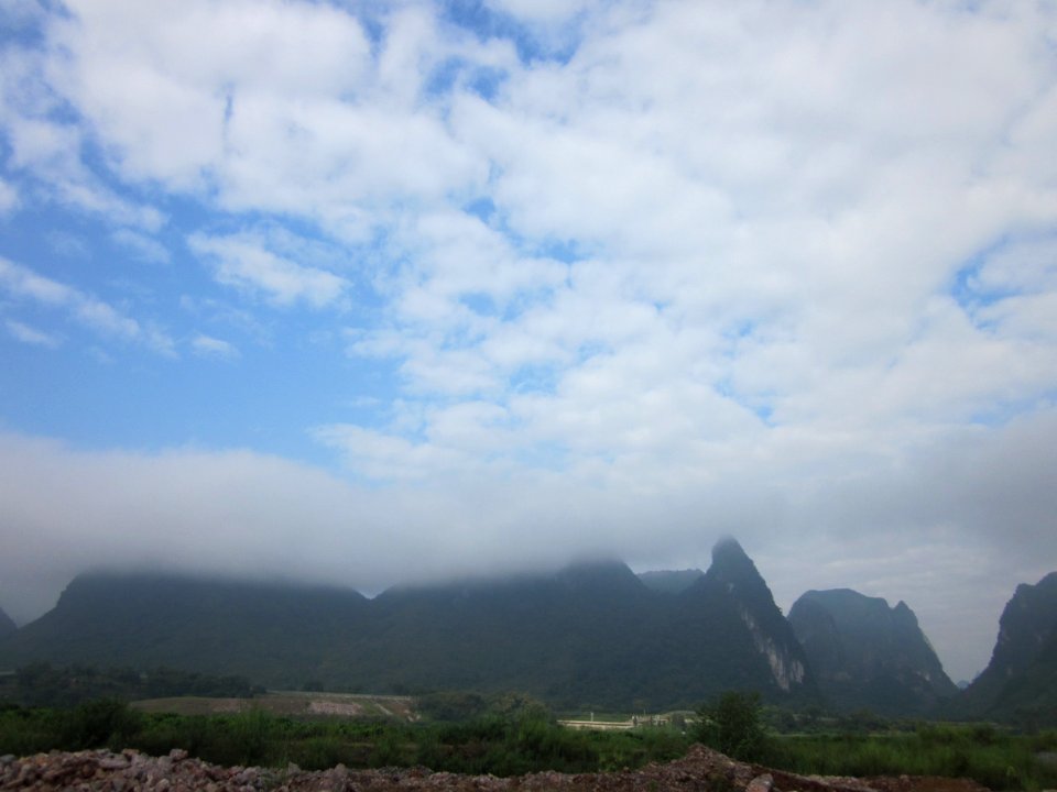 Li River and mountains in Yangshuo County, Guilin44