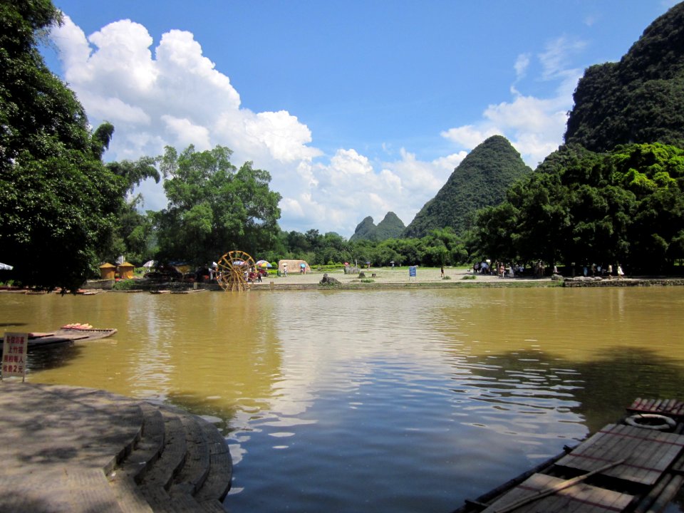 Li River and mountains in Yangshuo County, Guilin71