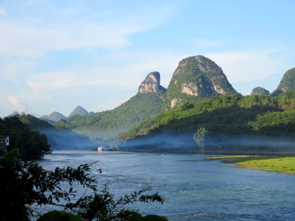 Li River and mountains in Yangshuo County, Guilin62