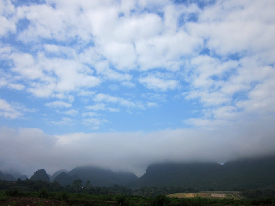 Li River and mountains in Yangshuo County, Guilin43