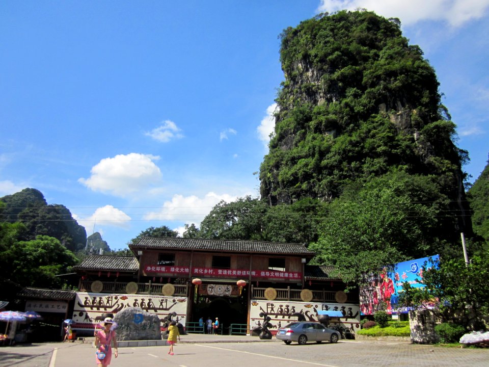 Li River and mountains in Yangshuo County, Guilin82