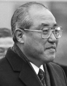 Lho Shin-yong