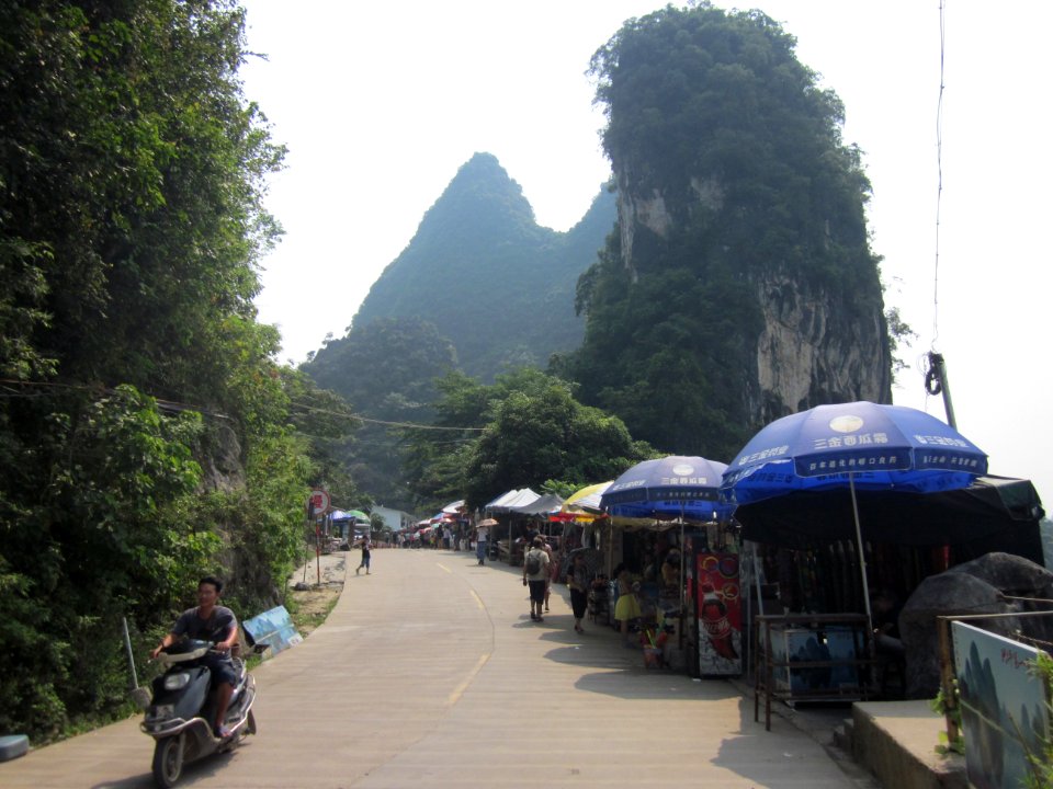 Li River and mountains in Yangshuo County, Guilin26