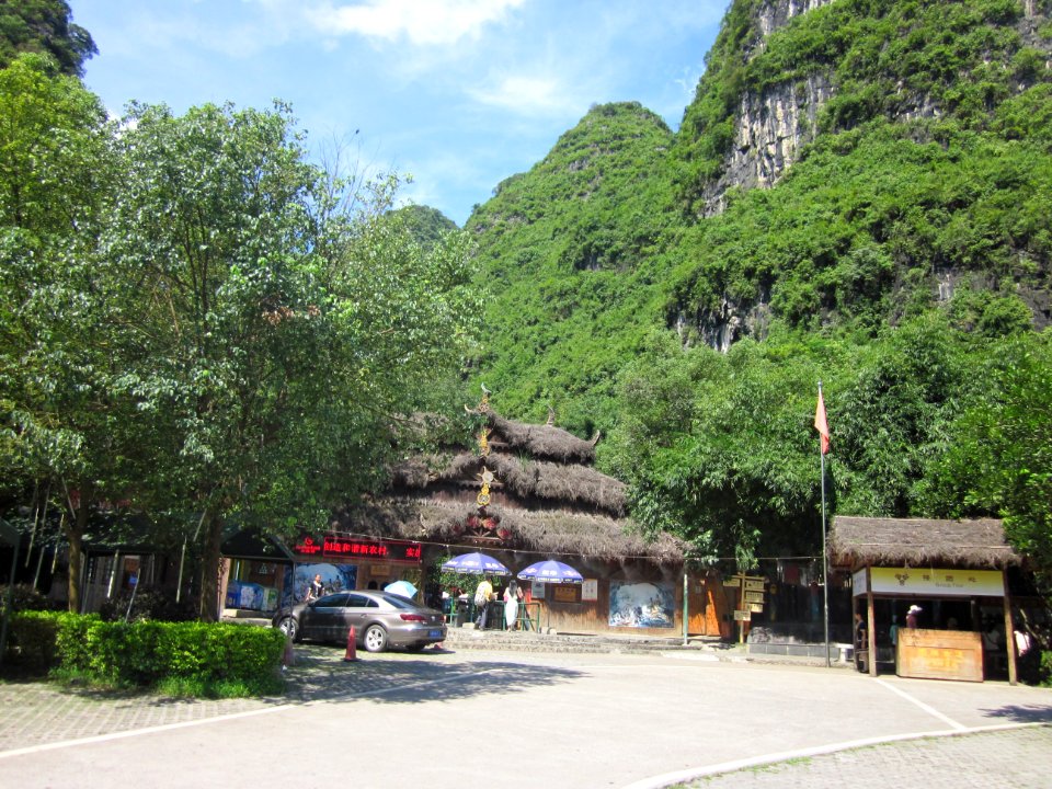Li River and mountains in Yangshuo County, Guilin83