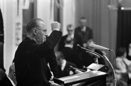 Lid van de Tweede Kamer voor de GPV, dhr. Piet Jongeling aan het woord, Bestanddeelnr 919-6737