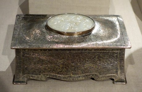 Lidded box, designed by Frederick Theodore Brosi, sold by Ye Olde Copper Shoppe, San Francisco, c. 1920, silver-plated copper, Chinese jade - De Young Museum - DSC00718