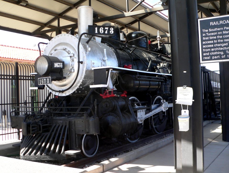 Locomotive 1673 (Tucson, Arizona) 2