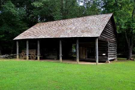 Log Cabin in the New Echota farmstead, July 2017 1