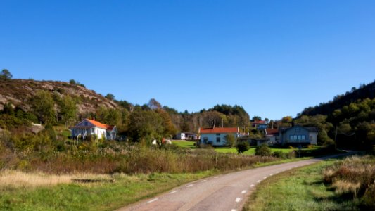 Loddebo main road photo