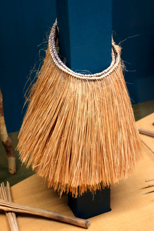 Loincloth worn in the nkumbi rites - Pygmy peoples - Royal Museum for Central Africa - DSC06603