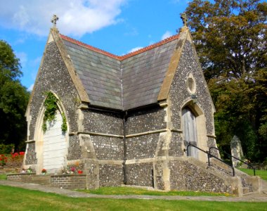 Lodge at Brighton Extra Mural Cemetery, off Lewes Road, Brighton (August 2014) (2)