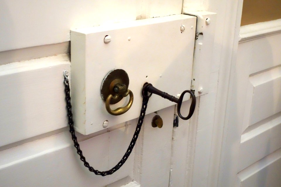 Lock on front door - Longfellow National Historic Site - DSC04747