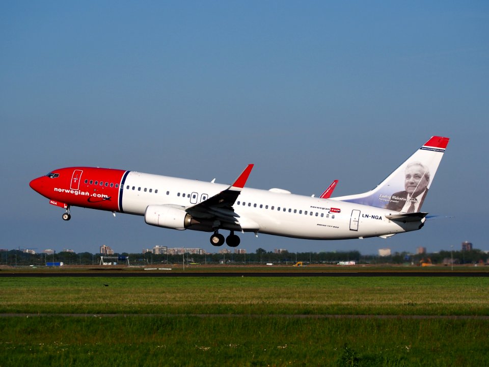 LN-NGA Boeing 737-800 Norwegian takeoff from Schiphol (AMS - EHAM), The Netherlands, 16may2014, pic-4