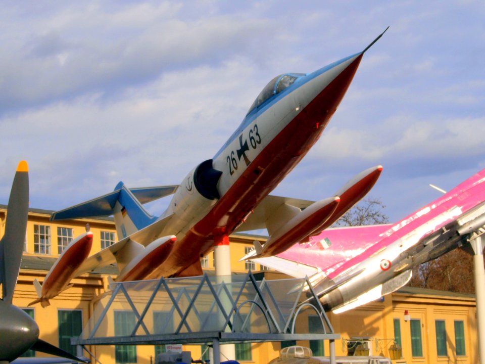 Lockheed F-104 Starfighter 26+63