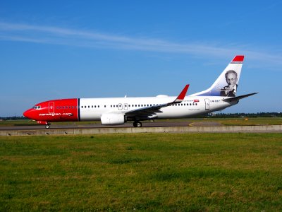 LN-DYY Norwegian Air Shuttle Boeing 737-8JP(WL) - cn 39012 taxiing 19july2013 pic4