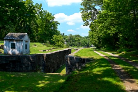 Lock 50 and Lockkeepers Shanty at Four Locks