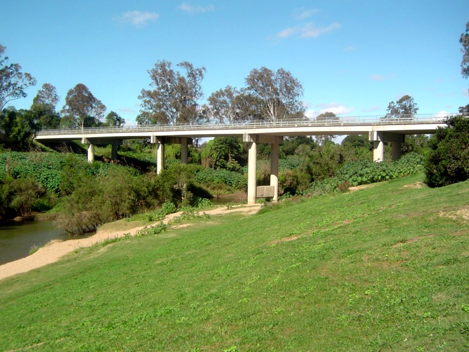 Logan River and bridge 4