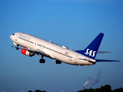 LN-RRS SAS Scandinavian Airlines Boeing 737-883 takeoff from Schiphol (AMS - EHAM), The Netherlands, 11june2014, pic-4