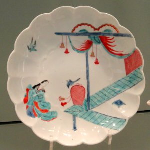 Lobed Dish with Woman in a Garden, c. 1750-1752, Chelsea, soft-paste porcelain with overglaze enamels - Gardiner Museum, Toronto - DSC00681