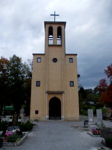Ločna Cemetery 03