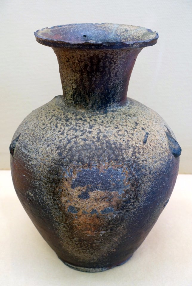 Long-neck bottle, Sue ware, Heian period, 900s AD, ceramic - Hakone Museum of Art - Hakone, Kanagawa, Japan - DSC08215