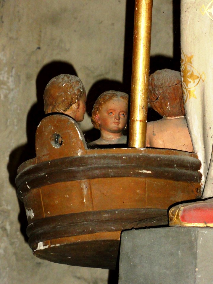 Longeville-en-Barrois (Meuse) église, statue Saint-Nicolas, detail