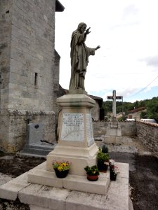 Longeaux (Meuse) monument aux morts statue Sacré-Coeur (01)