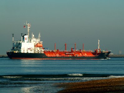 Longchamp IMO 9005106 approaching Port of Rotterdam, Holland 09-Jan-2006