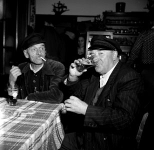 Loodsen in café Zum Anker in Breisach, Bestanddeelnr 254-1562