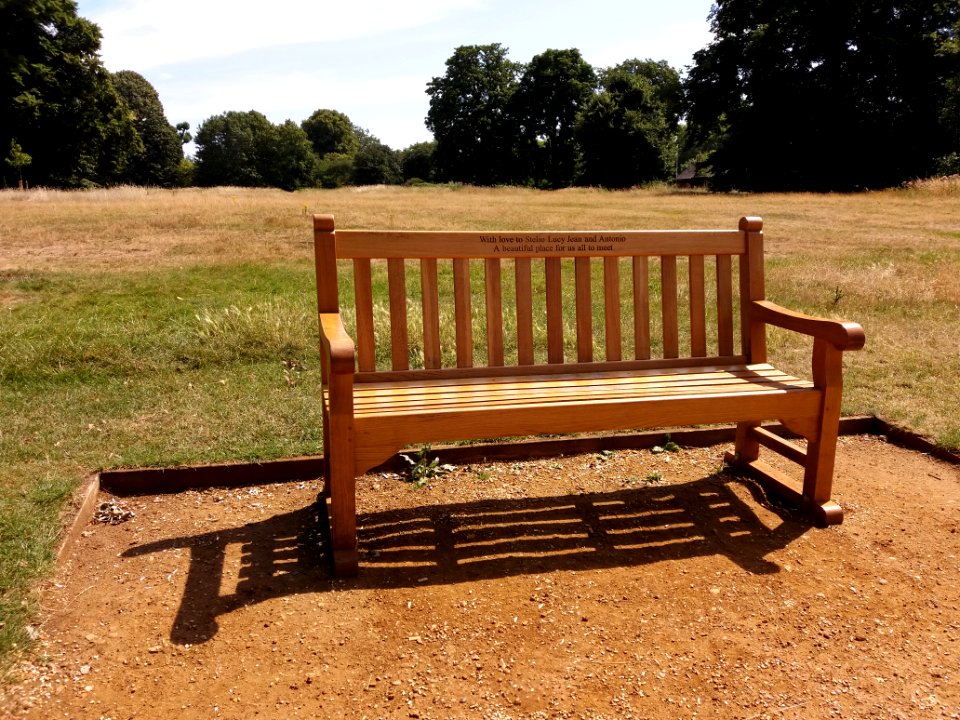 London - Kensington Gardens, Stelio Lucy Jean and Antonio bench