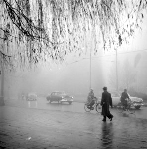 Londense mist op Leidseplein Amsterdam, Bestanddeelnr 906-2072