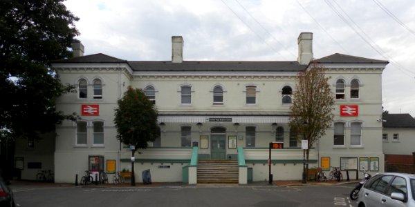 London Road (Brighton) Station, Shaftesbury Place, Brighton (August 2013) (Main Building)