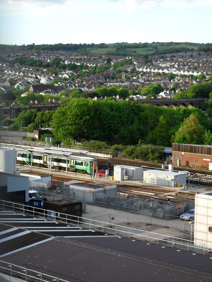 London Road Railway Viaduct seen from Howard Place, West Hill, Brighton (May 2010)