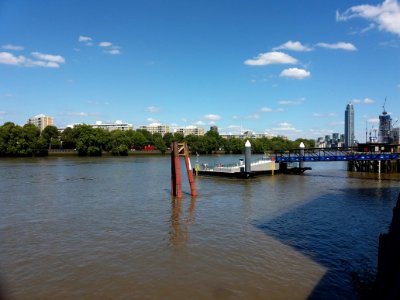 London - Thames Clippers, Battersea Power Station stop (1)