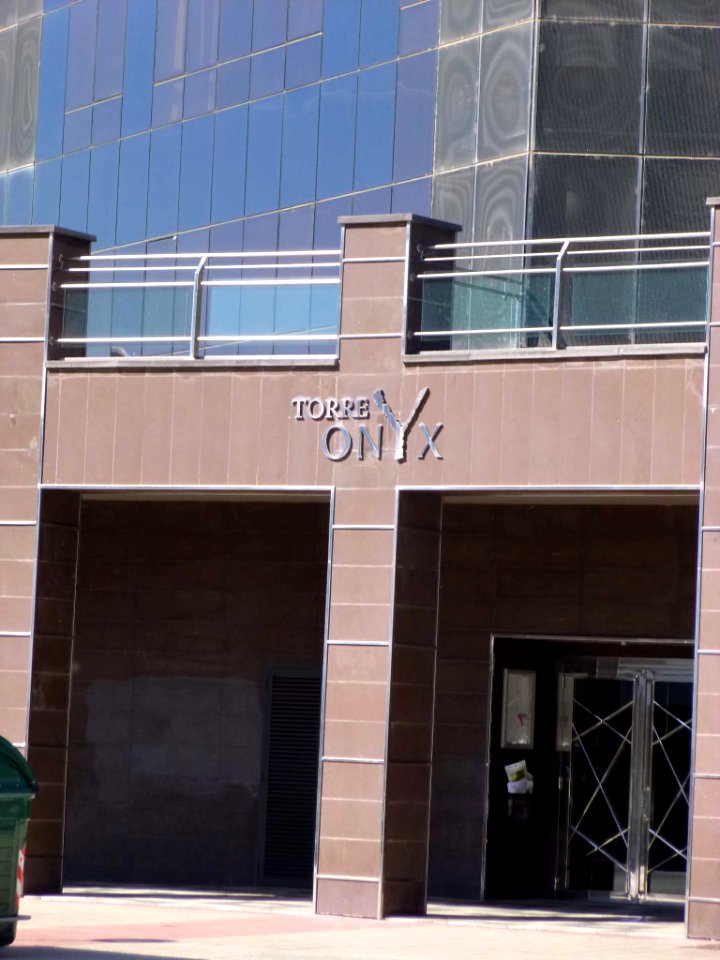 Logroño - Barrio de Los Lirios, Torre Onyx 15