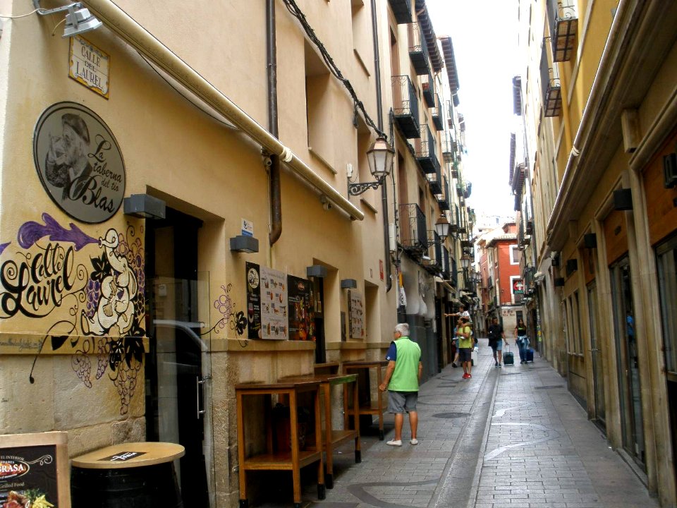 Logroño - Calle del Laurel 01