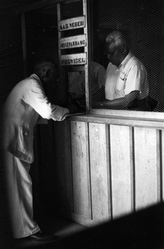 Loket van een postkantoor of bank, Bestanddeelnr 3099