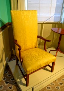 Lolling chair, attributed to Benjamin Radford, America, c. 1800, mahogany - Portland Museum of Art - Portland, Maine - DSC04140