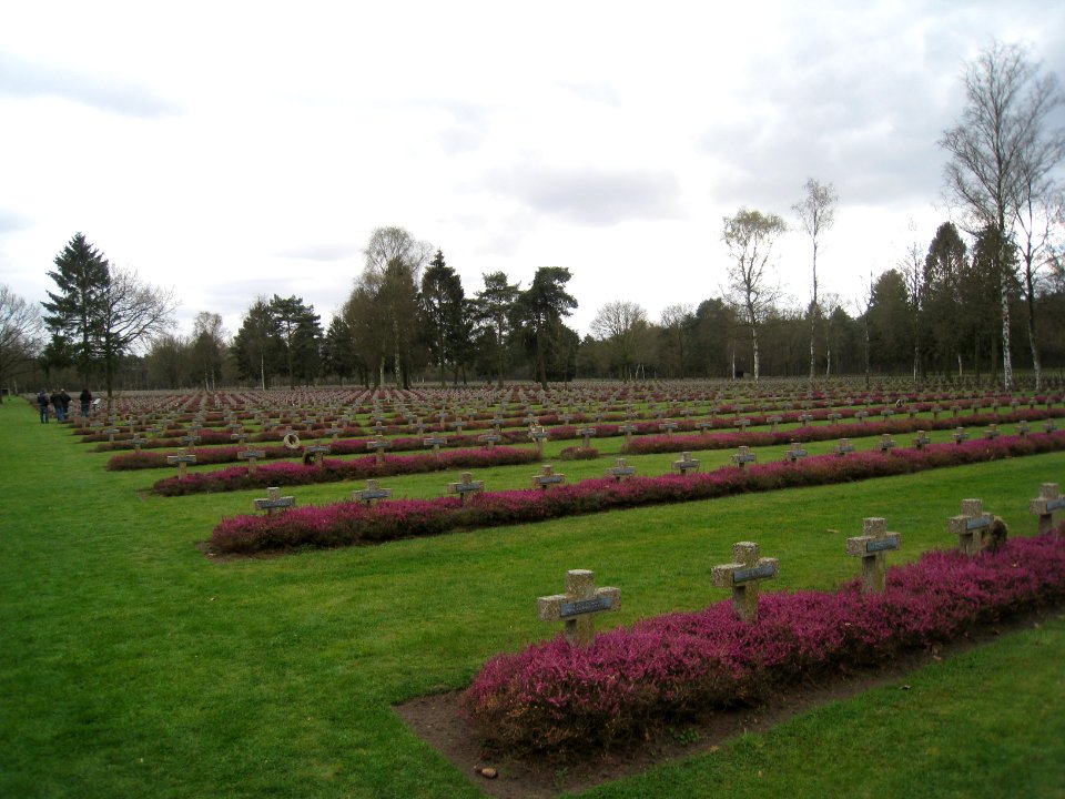Lommel Duits Kerkhof1