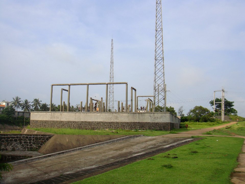 Longtang Dam - east bank generator electrical equipment - 01