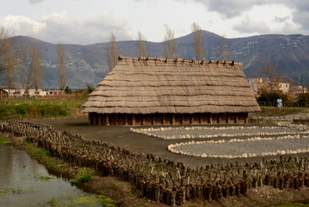 Longola (2018)-3