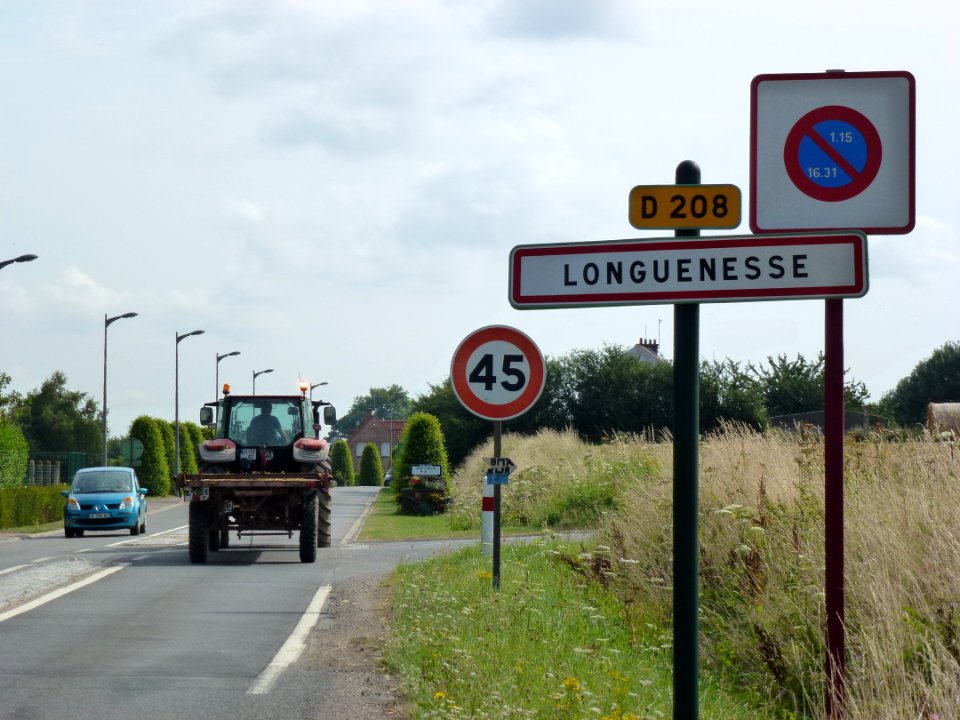 Longuenesse (Pas-de-Calais, Fr) city limit sign