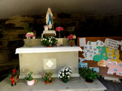 Longuyon (Meurthe-et-M.) grotte de Lourdes (02)