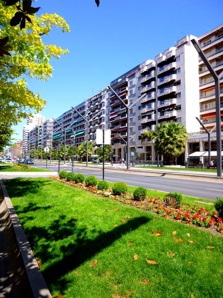 Logroño - Avenida Gran Vía Rey Juan Carlos I 05