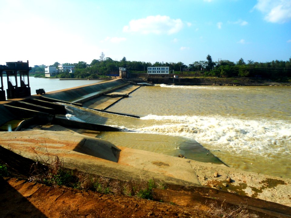 Longtang Dam viewed from the east - 04