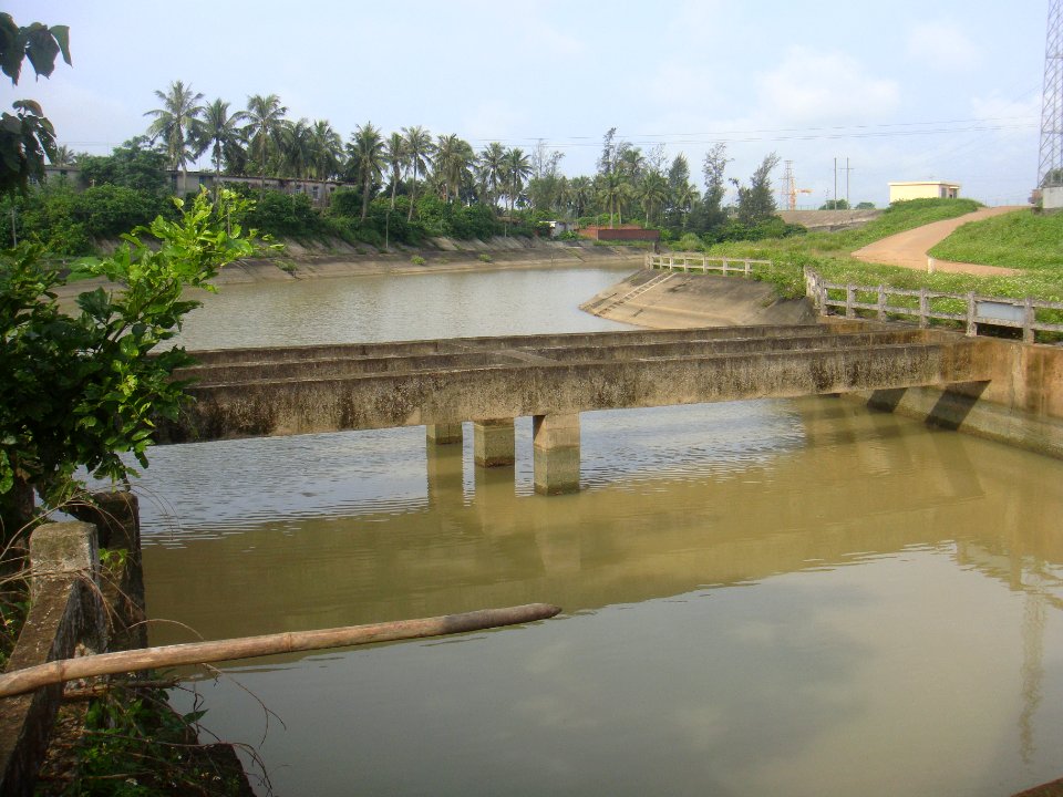 Longtang Dam - east bank generator head race - 01
